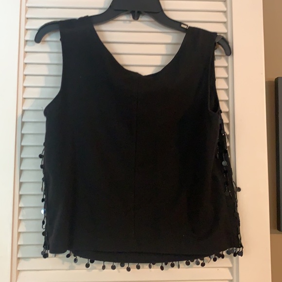 The limited Embellished black top - Picture 4 of 6